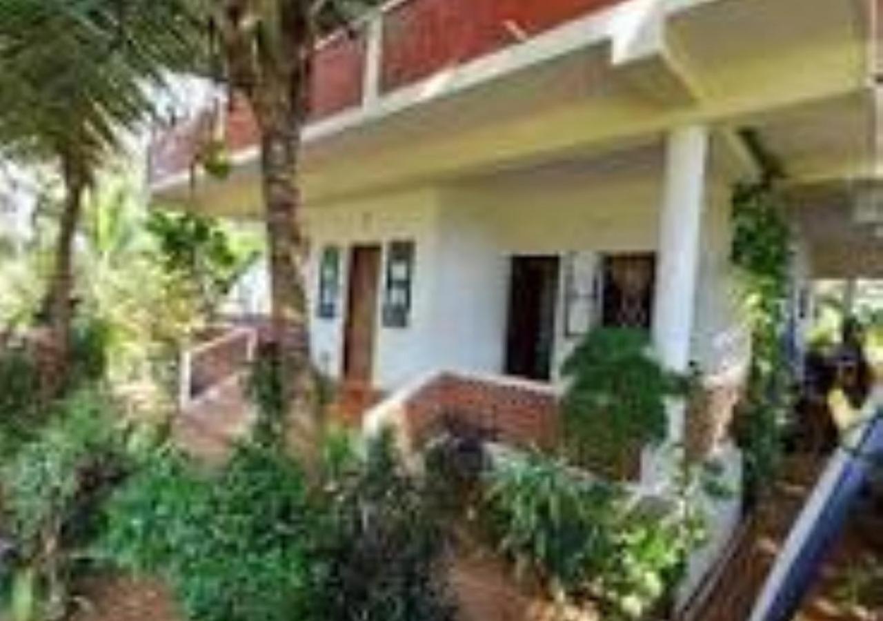 R K Beach Cottage Gokarna  Exteriör bild